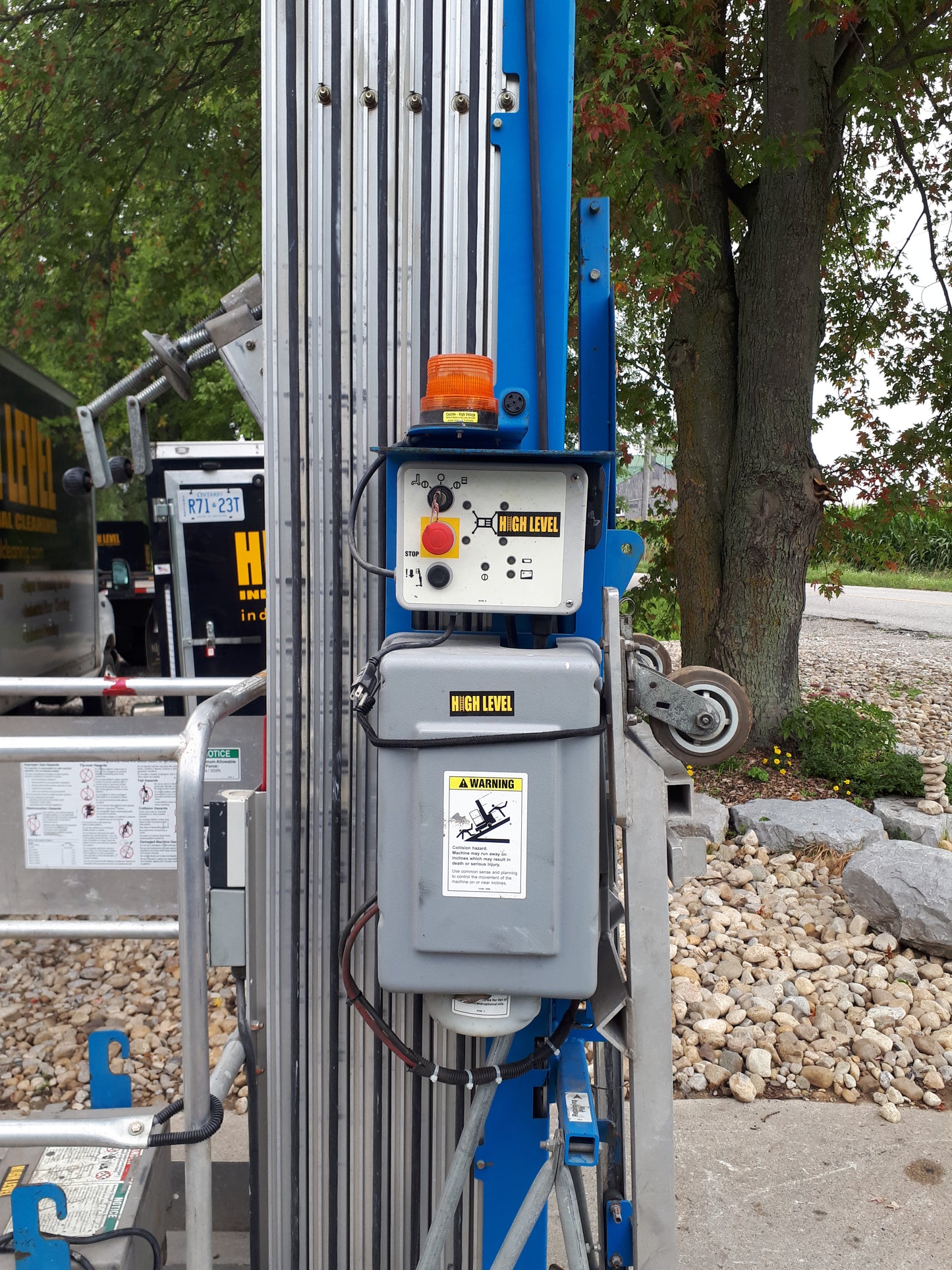 2015 Genie AWP40S Super Series Aerial Work Platform Pusharound Man Lift