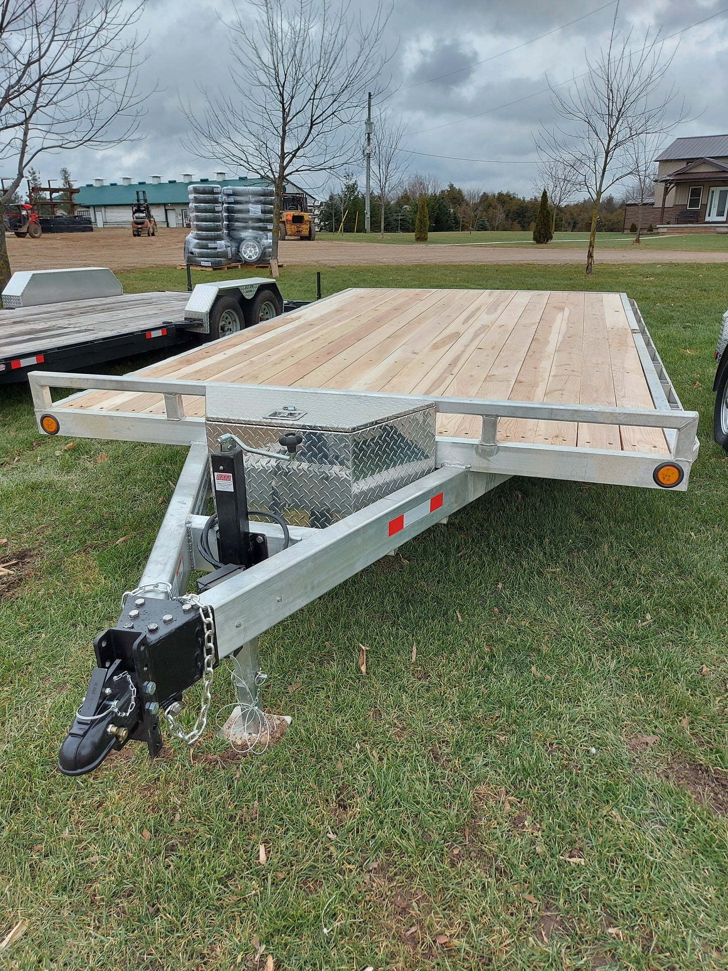 7-Ton Aluminum Deckover Trailers with Standard Deckover - 102 x 22