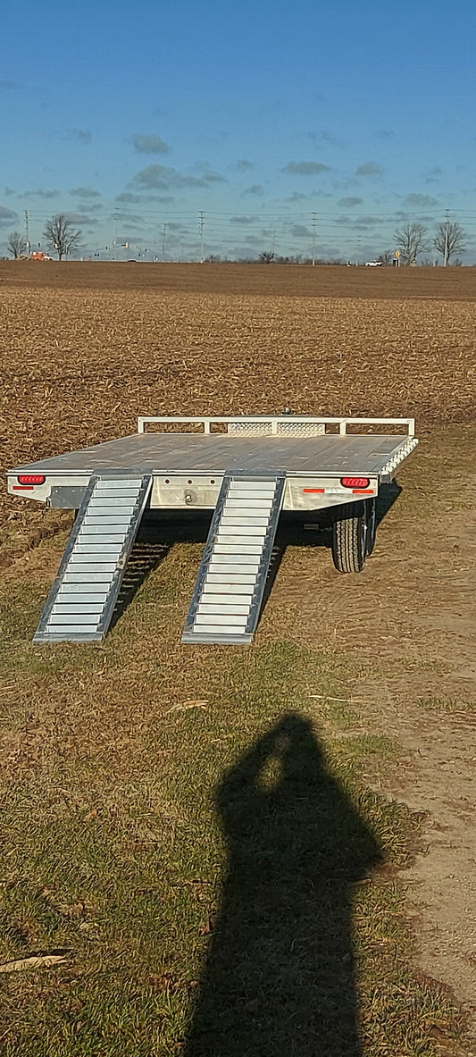 5-Ton Aluminum Deckover Trailers with Standard Deckover - 102 x 20