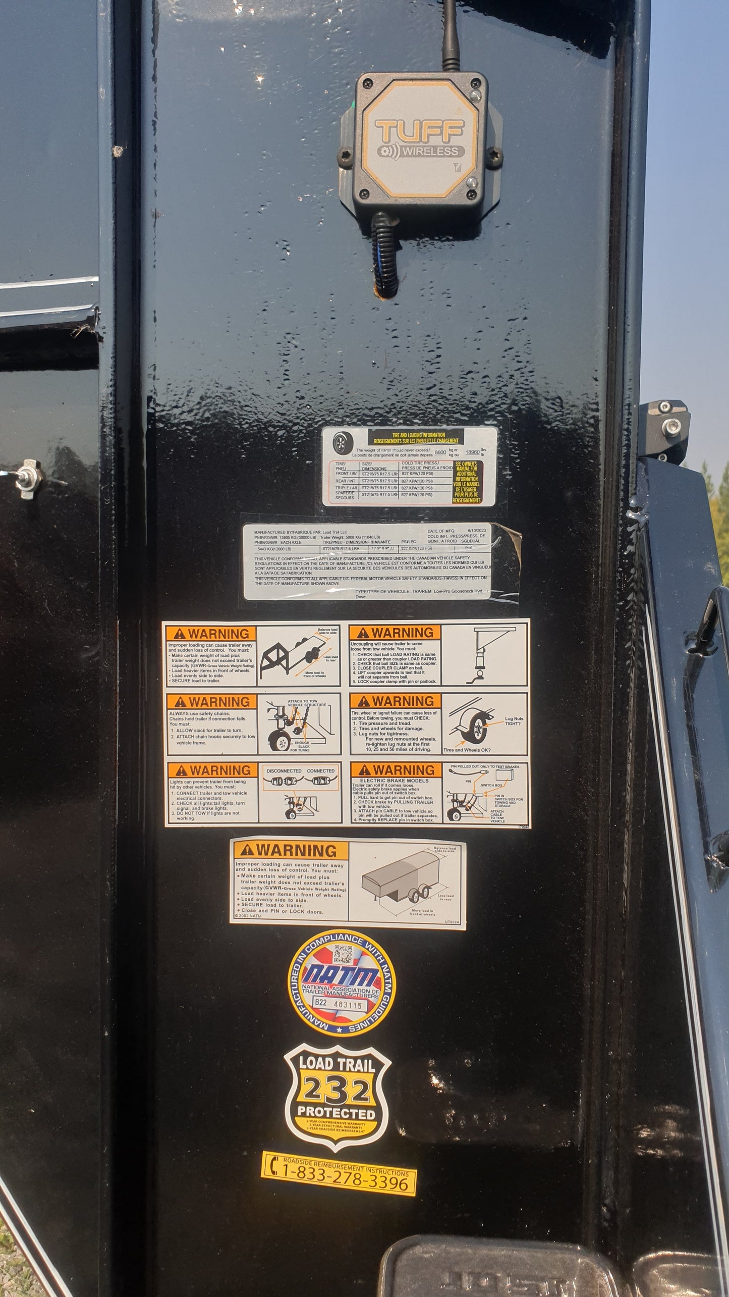 40' Low Profile Gooseneck Tri-Axle Trailer with Hydraulic Dovetail