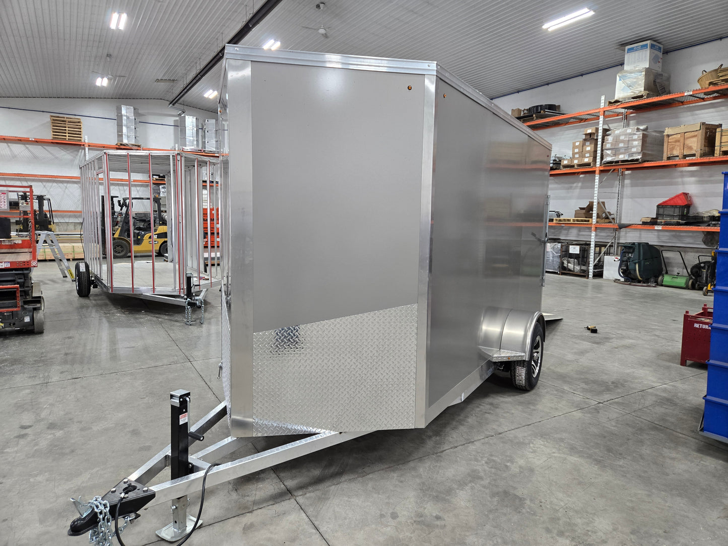 Enclosed Aluminum Single Axle Trailer 6 x 10 With Ramps