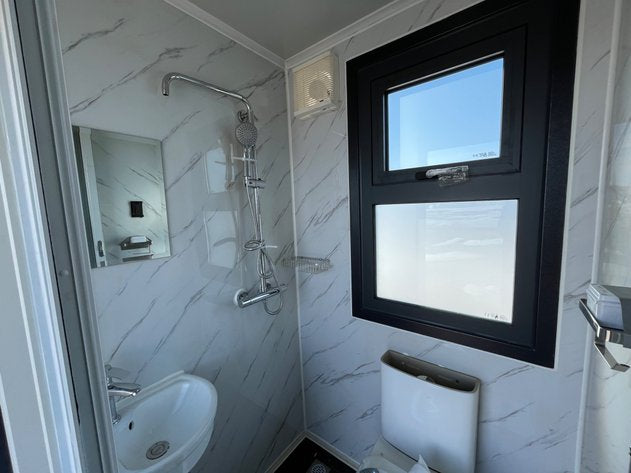 New Mini Portable Tiny Home / Office
