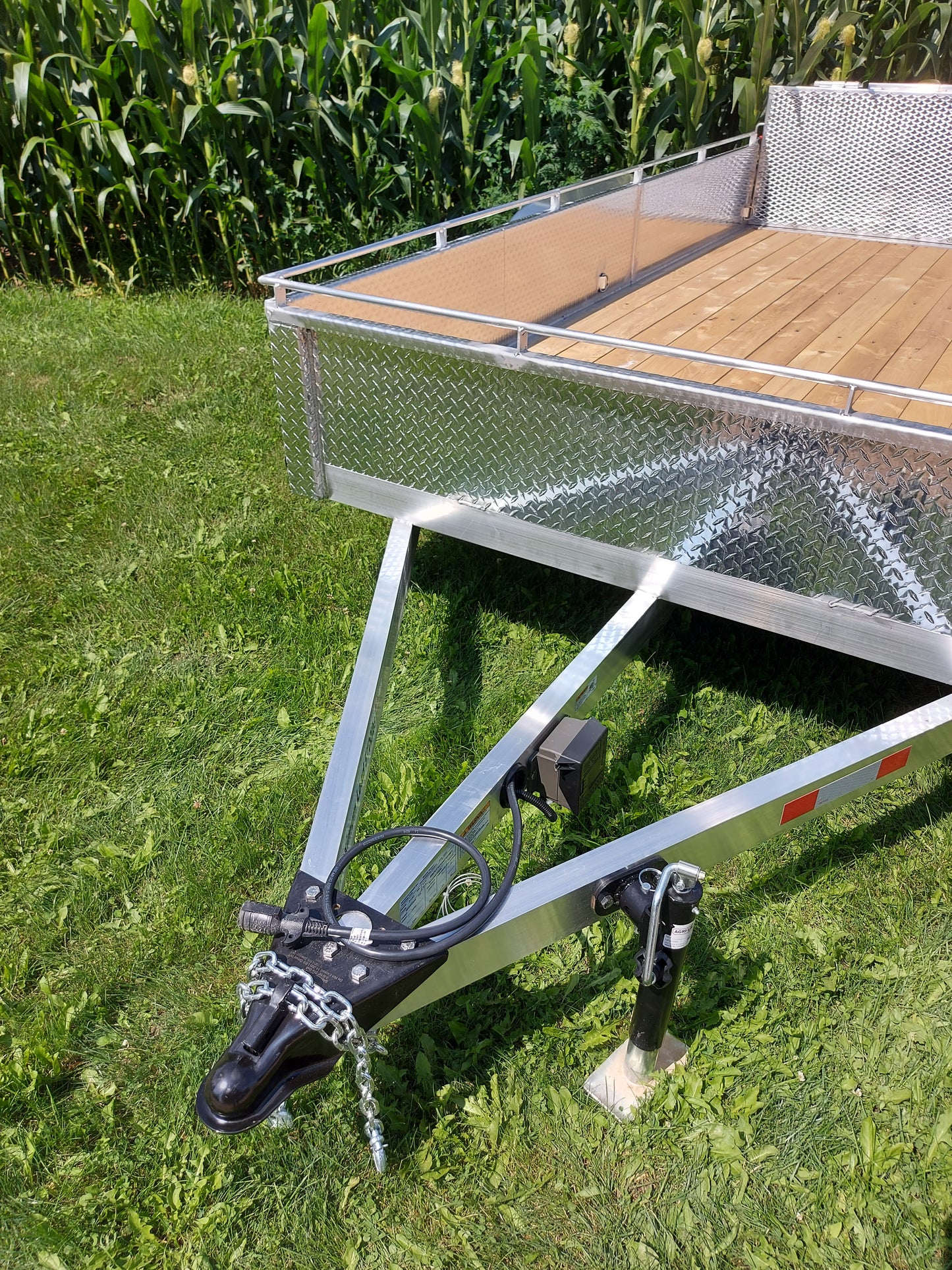 Tandem Axle Aluminum Utility Trailer - 80 x 16