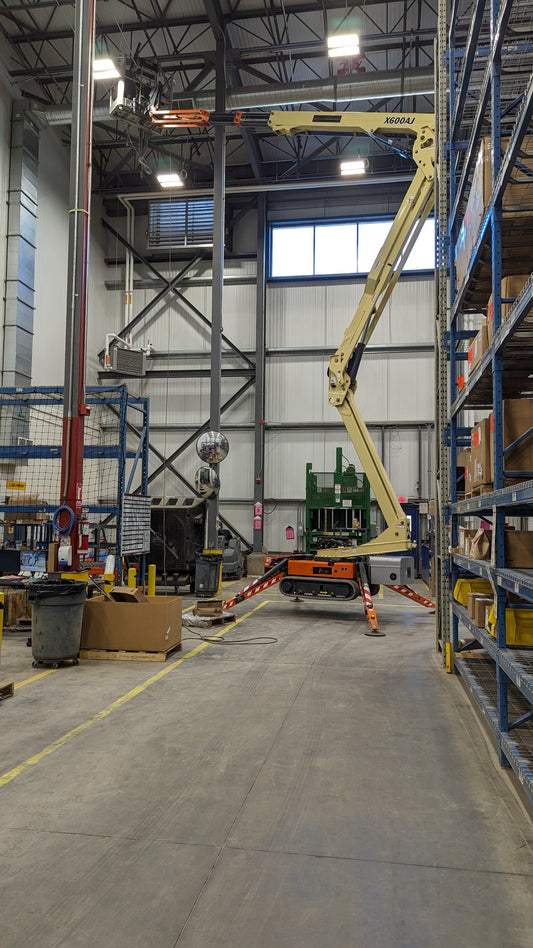 JLG X600AJ crawler - ULTRA LOW HOURS