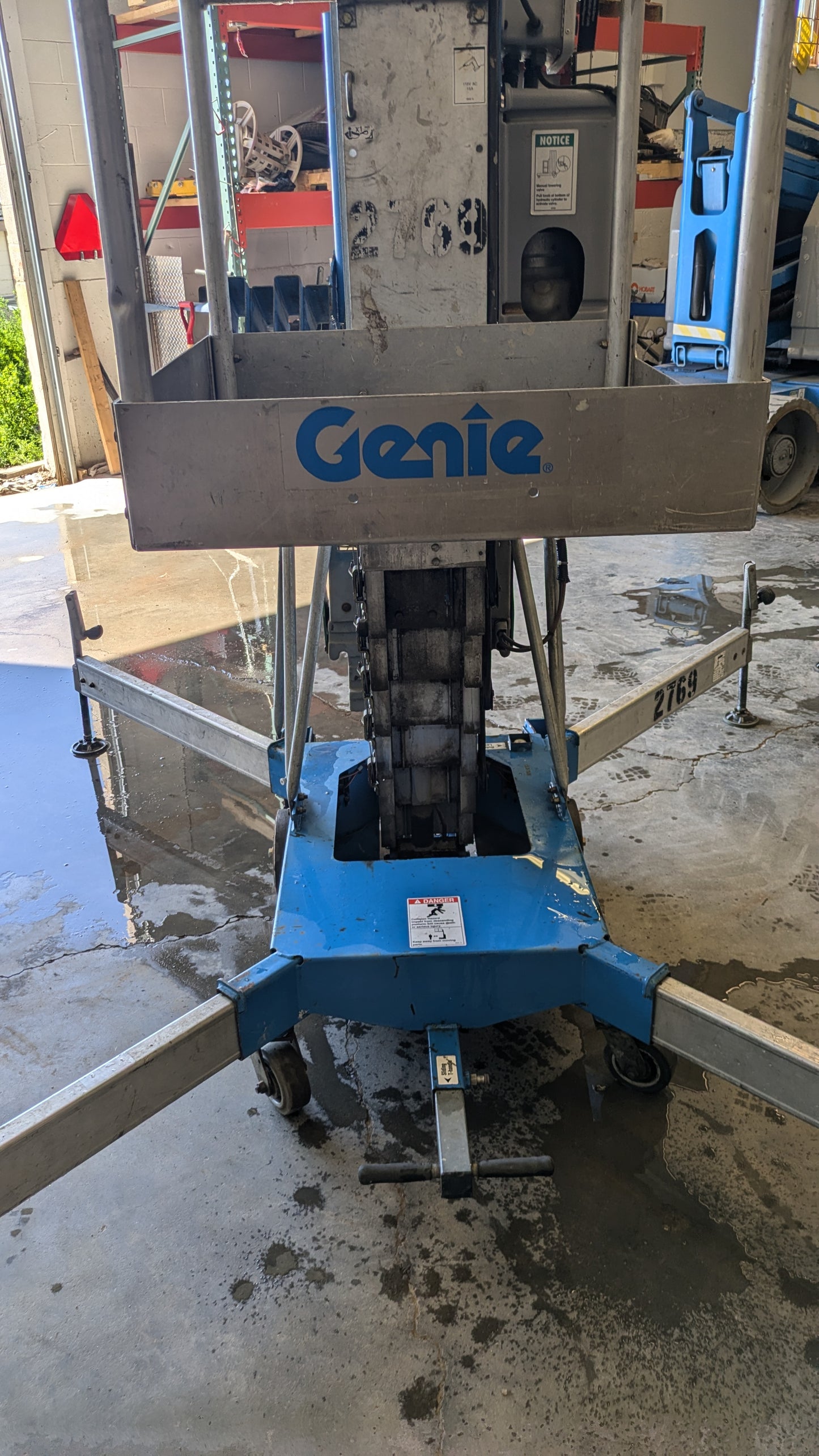 2015 Genie AWP40S Super Series Aerial Work Platform Pusharound Man Lift