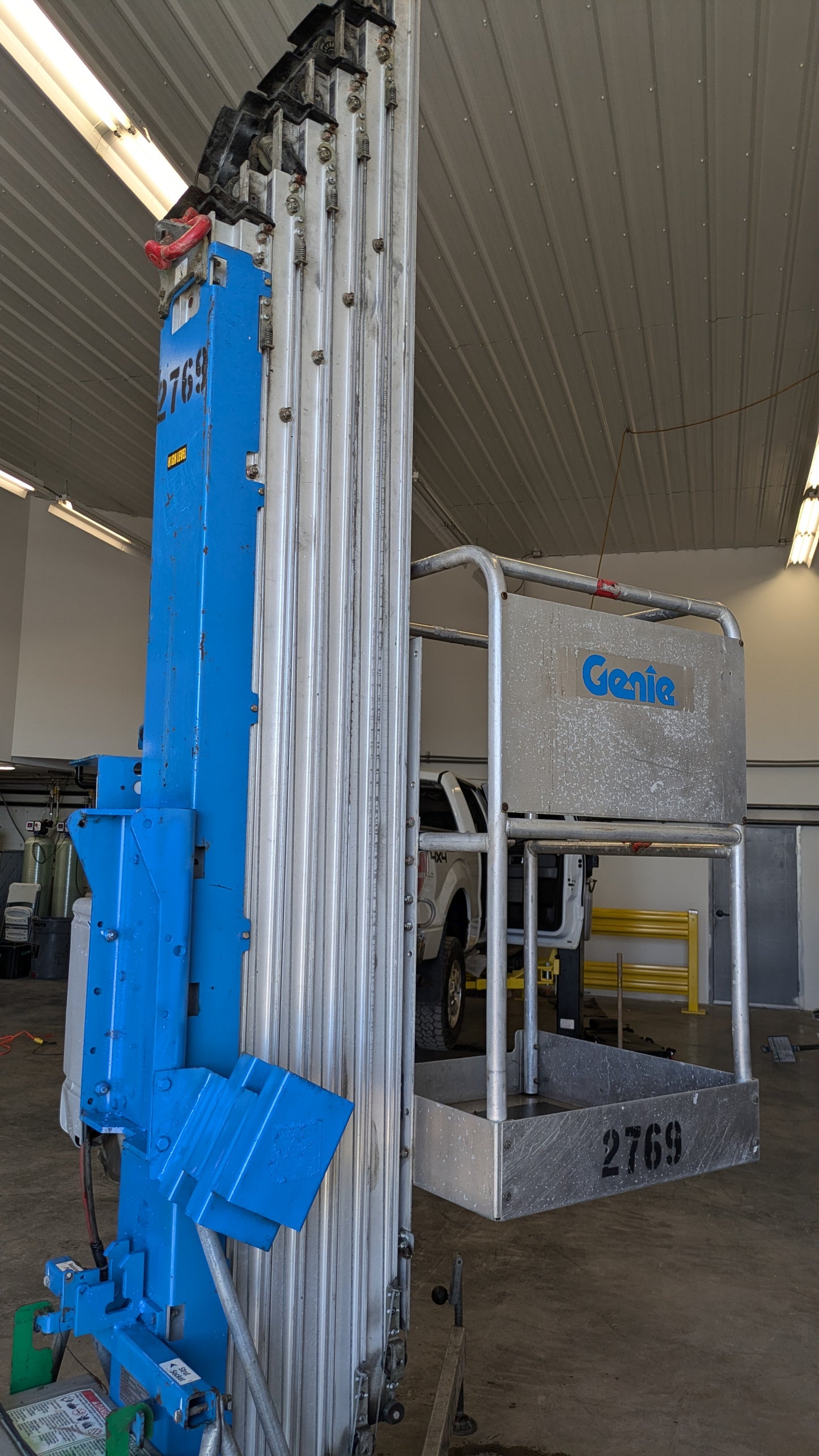 2015 Genie AWP40S Super Series Aerial Work Platform Pusharound Man Lift