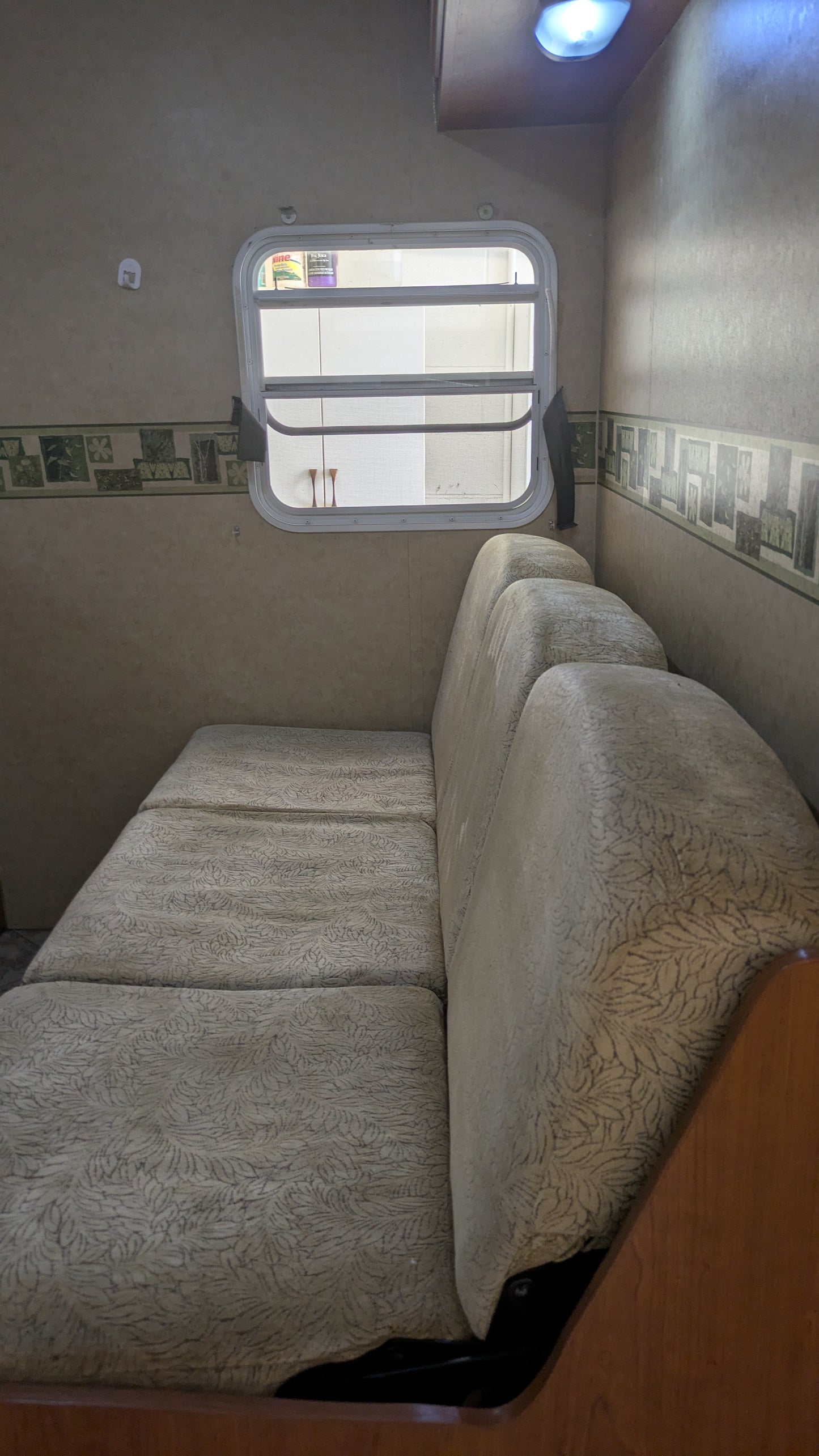 2010 R-VISION SUPERSPORT 27BH TRAVEL TRAILER