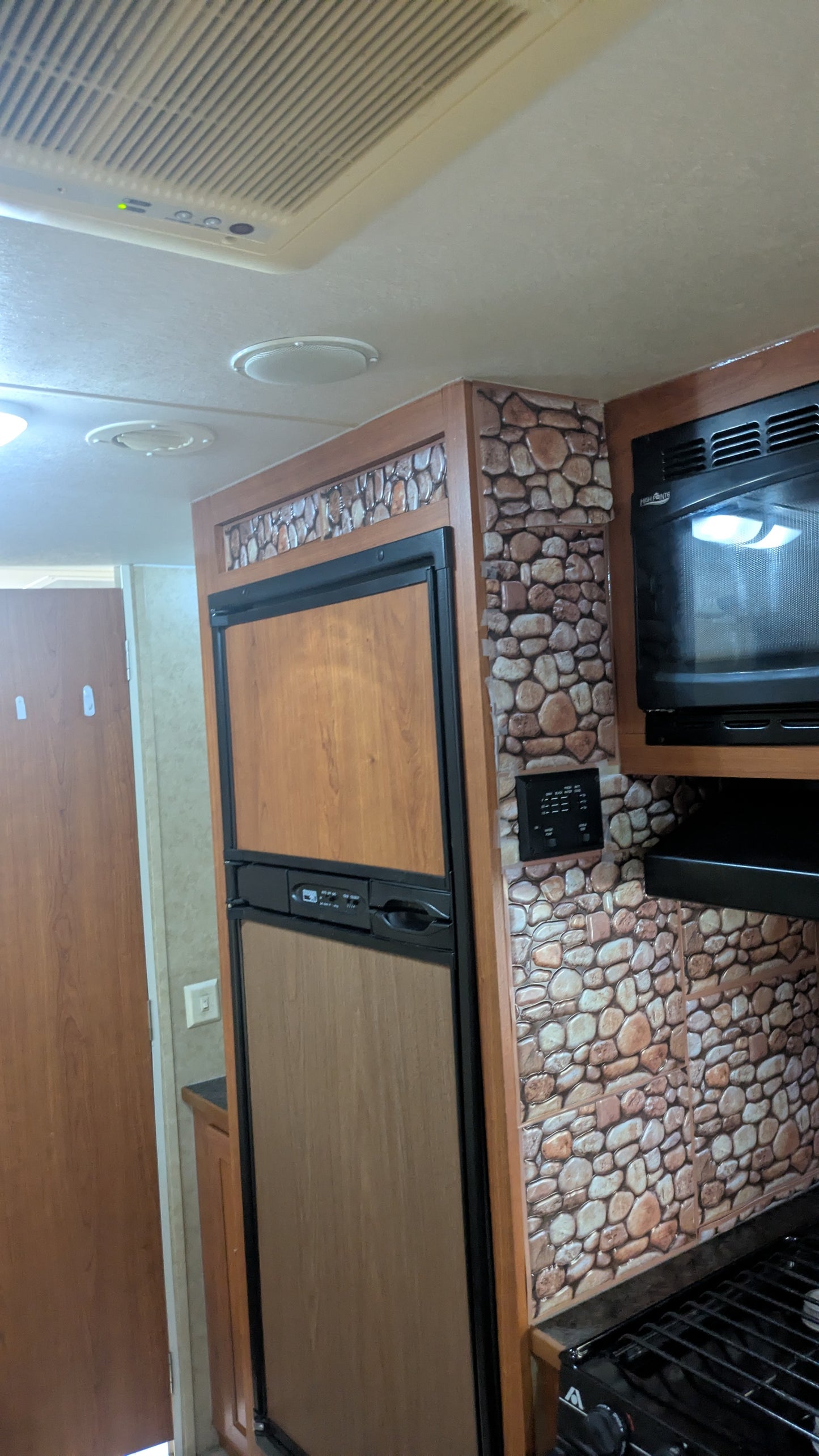 2010 R-VISION SUPERSPORT 27BH TRAVEL TRAILER