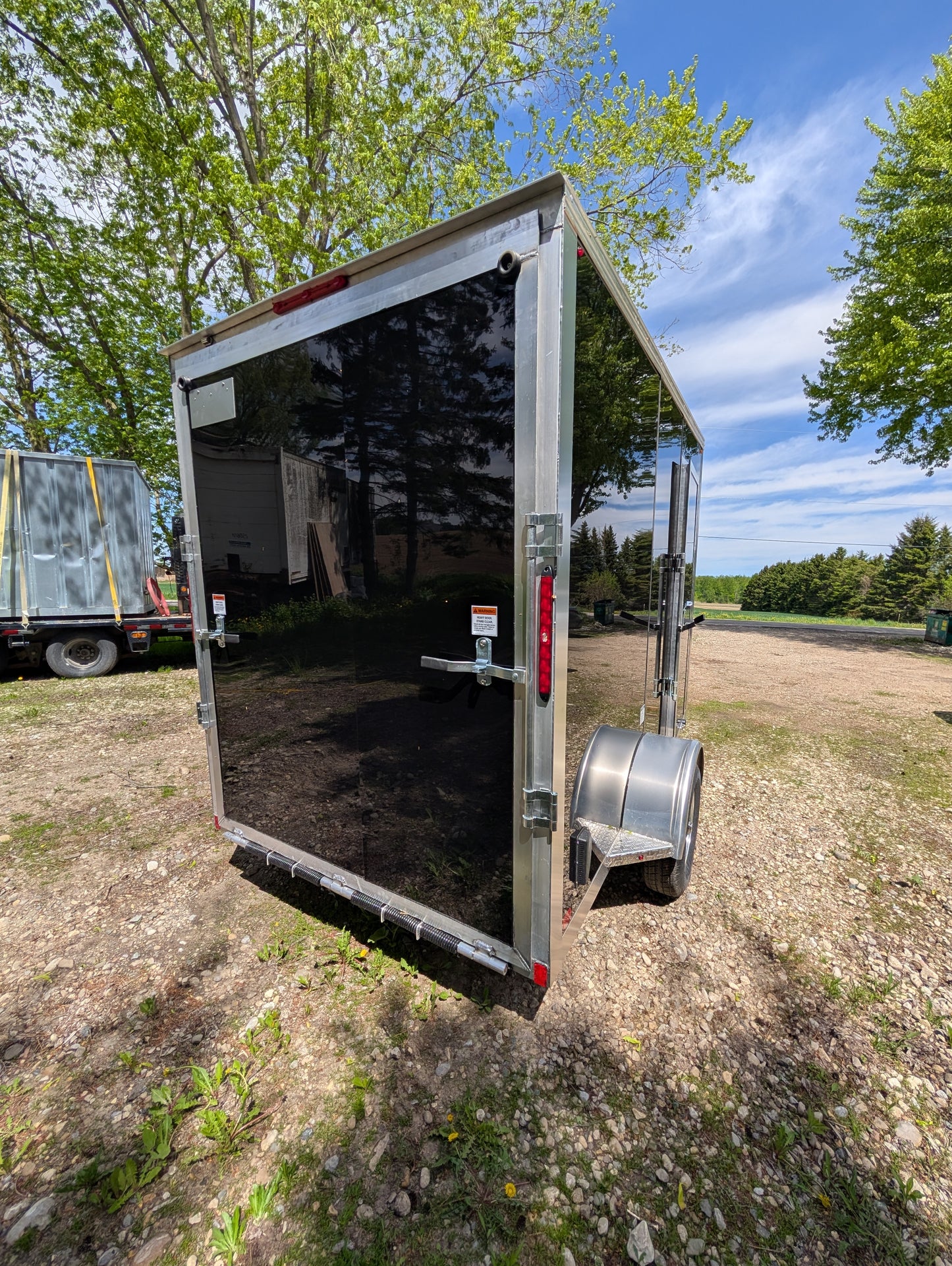 Aluminum Enclosed Cargo Trailer 6 x 10 with Full Aluminum Ramp Door and Floor