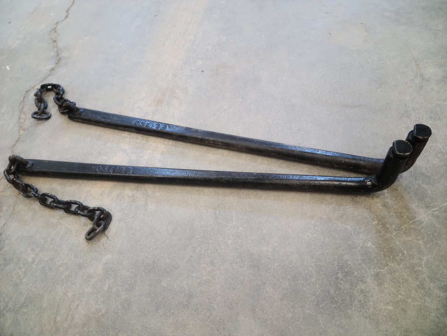 Sway Bar - Round Weight Distribution Bar With Hitch