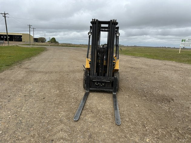 Caterpillar GP25 Propane Forklift