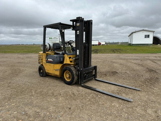 Caterpillar GP25 Propane Forklift