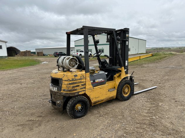 Caterpillar GP25 Propane Forklift