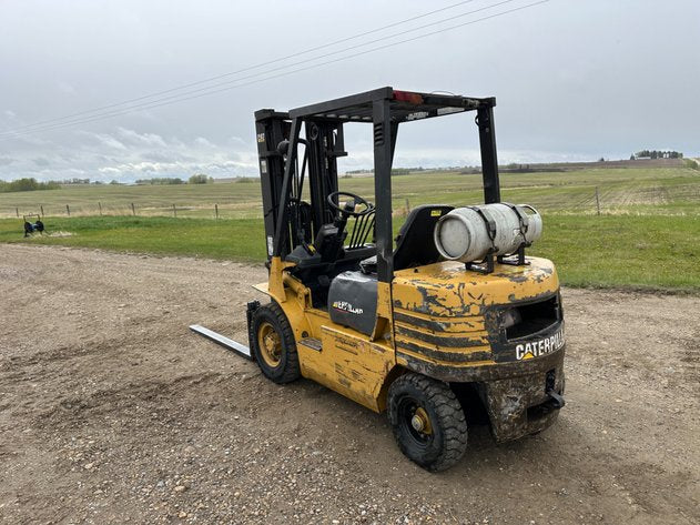 Caterpillar GP25 Propane Forklift