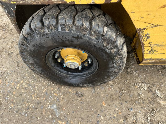 Caterpillar GP25 Propane Forklift