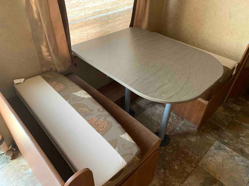 2013 Jayco Jay Flight Swift Series 264BH Travel Trailer