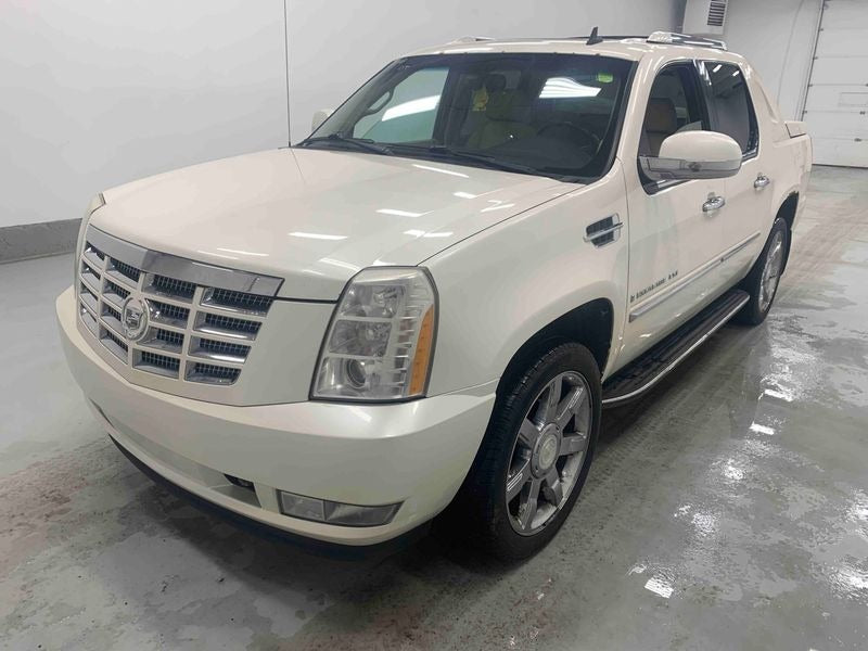 2008 Cadillac Escalade EXT 4D Utility Truck