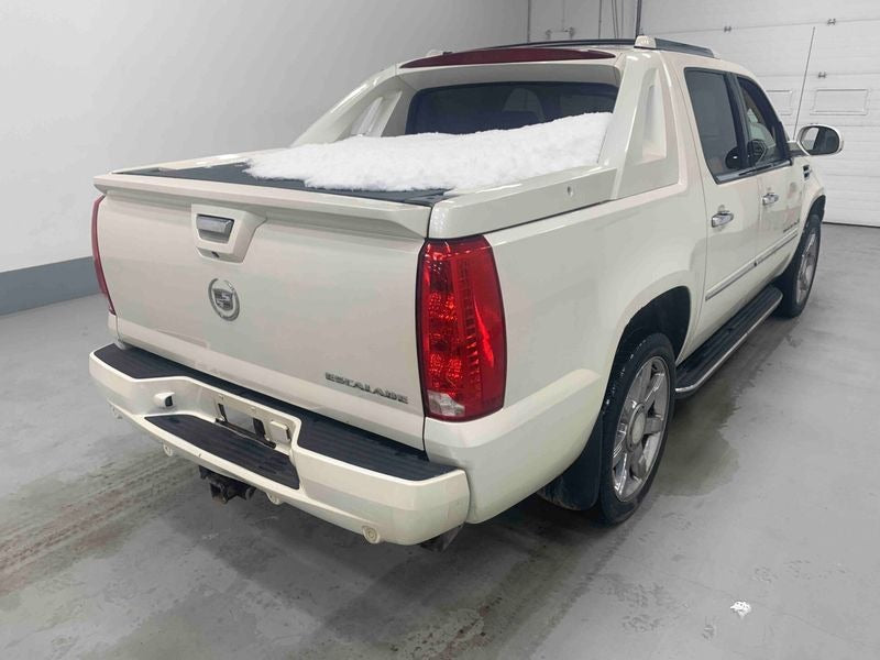 2008 Cadillac Escalade EXT 4D Utility Truck