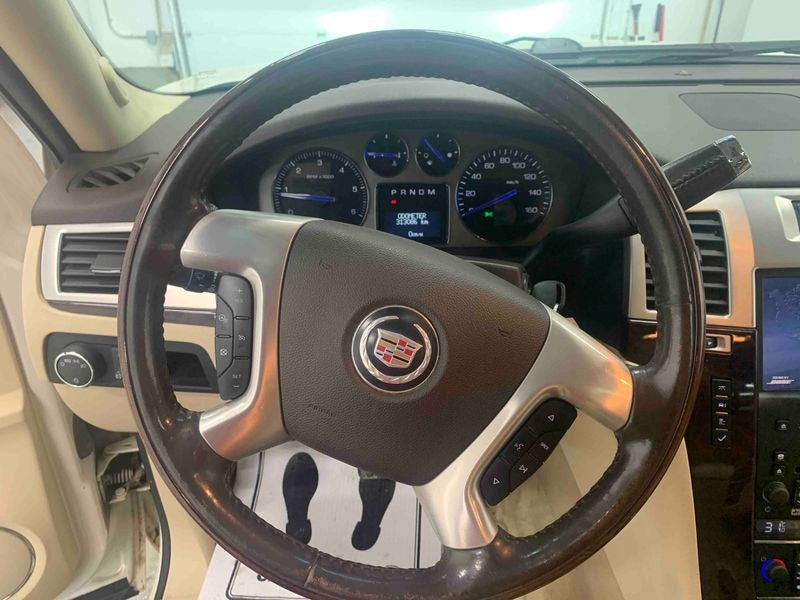 2008 Cadillac Escalade EXT 4D Utility Truck