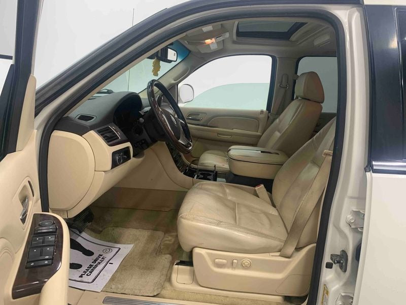 2008 Cadillac Escalade EXT 4D Utility Truck