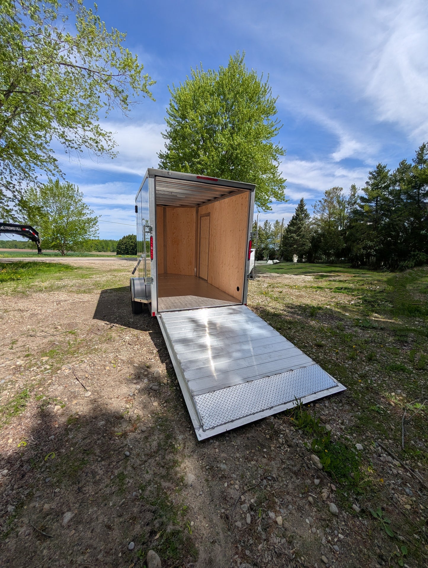 Enclosed Aluminum Single Axle Trailer 6 x 10 With Ramps