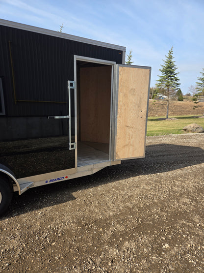 Enclosed Aluminum Single Axle Trailer 6 x 10 With Ramps