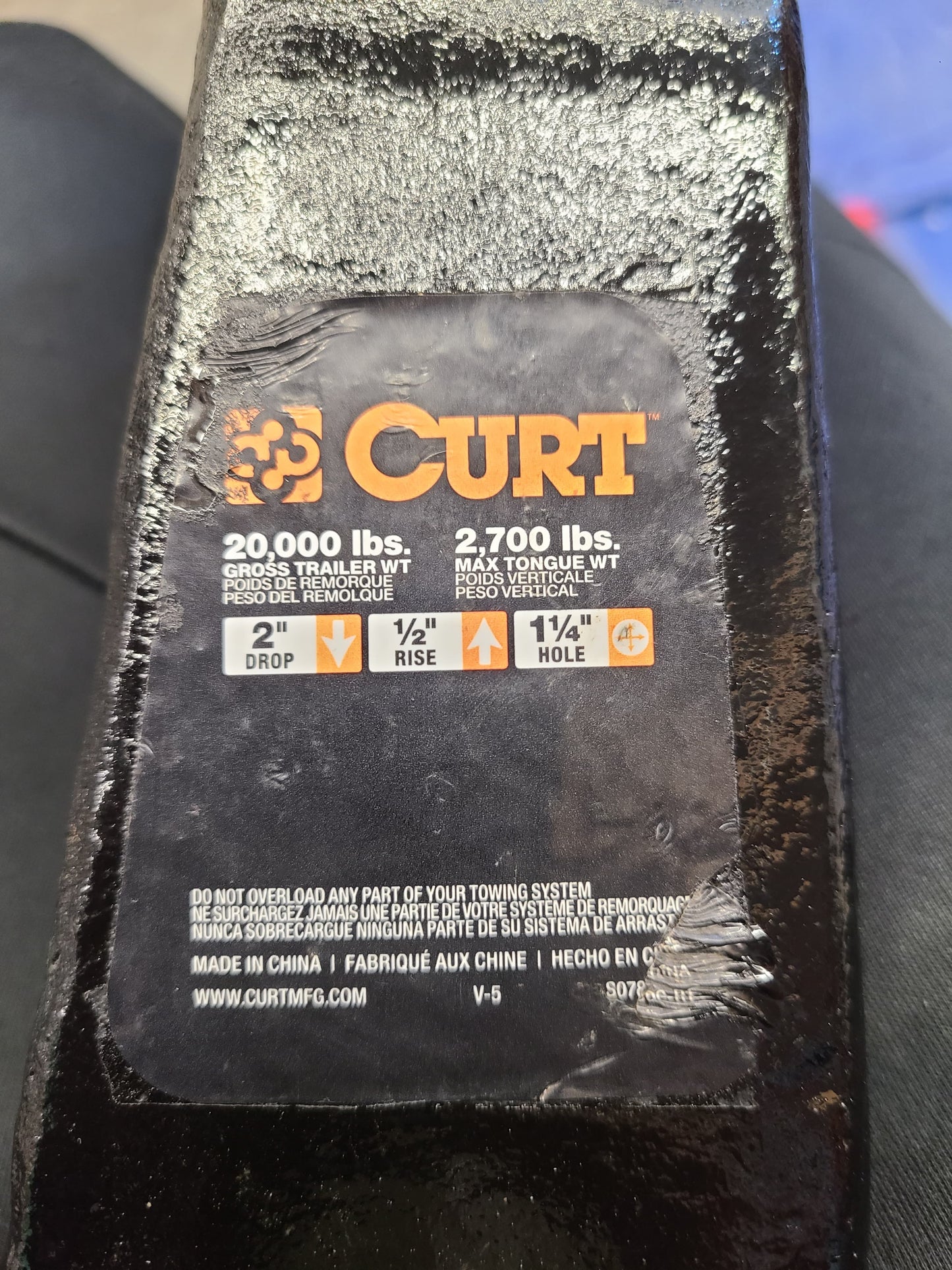 CURT  - Drop 2 Inches - Rise 1/2 Inch - Length 8-1/2 Inches - Hole 1-1/4 Inch