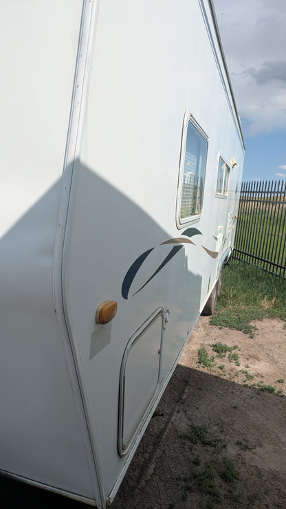 2005 Wanderer 260bh TA 26' Bumper Pull RV Trailer
