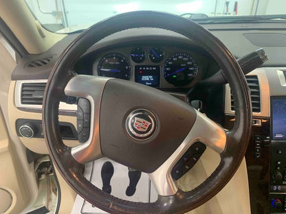 2008 Cadillac Escalade EXT 4D Utility Truck